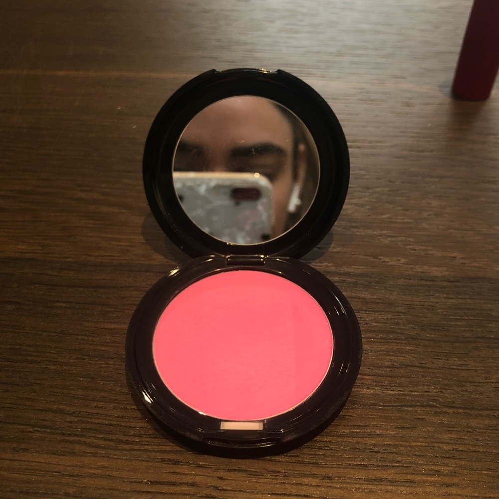 Stila Custom Color self-adjusting blush